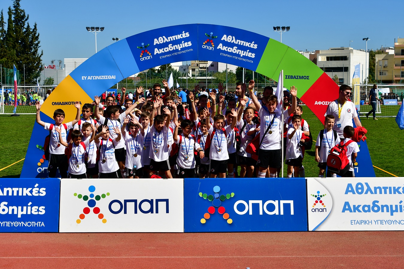 Ο αθλητισμός μέσα από τα μάτια των Βαζέχα, Χαριστέα, Παπαλουκά, Ρεντζιά και άλλων αστέρων – Μοιράζονται τις εμπειρίες τους με τα παιδιά των Αθλητικών Ακαδημιών ΟΠΑΠ