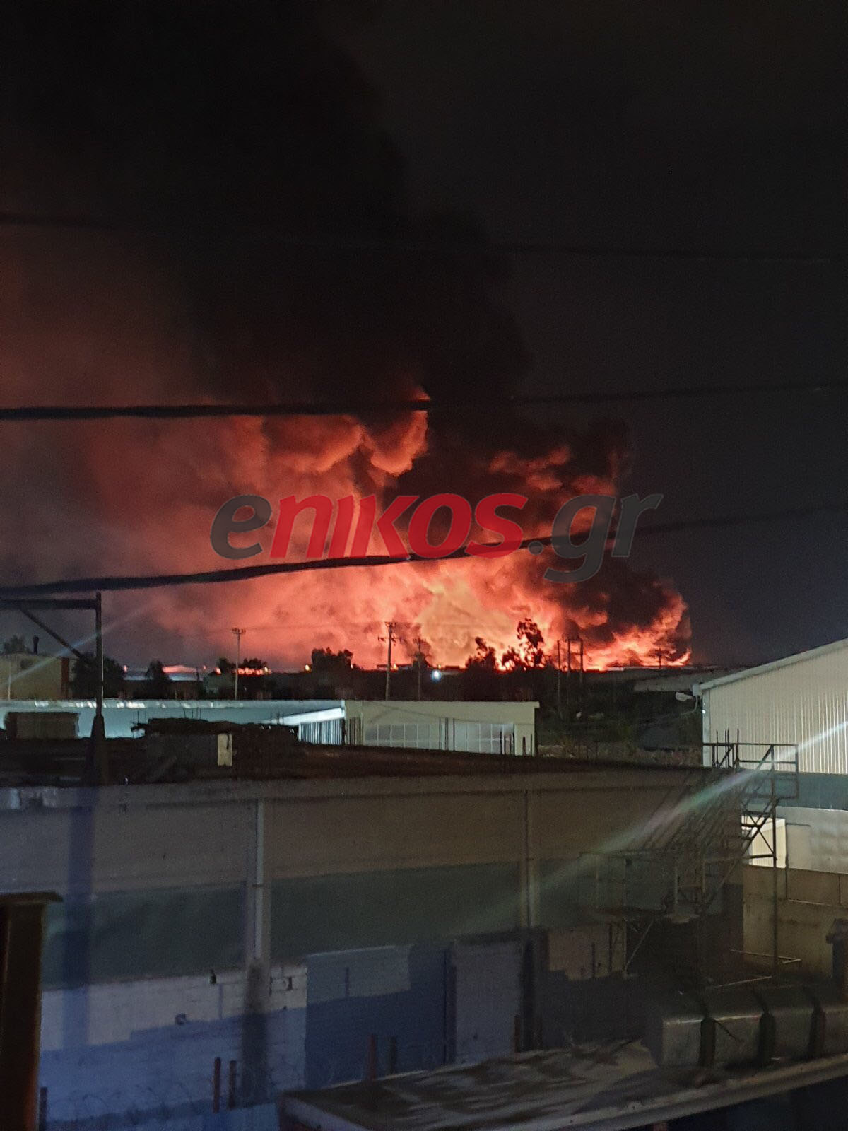 Φωτιά σε εργοστάσιο στον Ασπρόπυργο