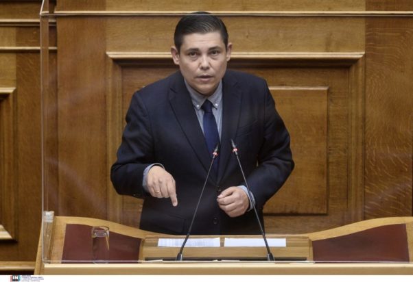 Γιάννης Μπουρνούς