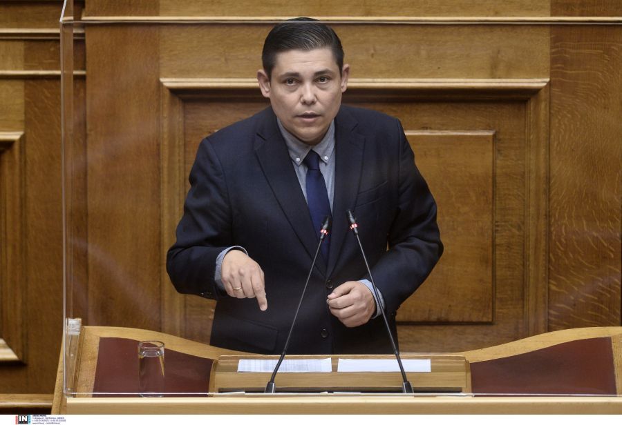 Γιάννης Μπουρνούς