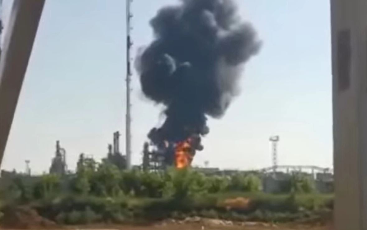 Ουκρανικά drones «καμικάζι» χτύπησαν διυλιστήριο στη Ρωσία – ΒΙΝΤΕΟ
