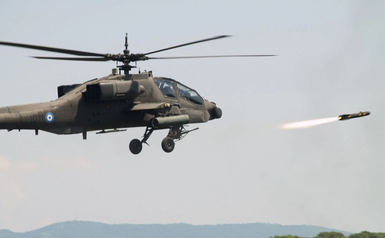 Ανατροπή: 2 Μοίρες επιθετικών ελικοπτέρων Apache για την Αεροπορία Στρατού