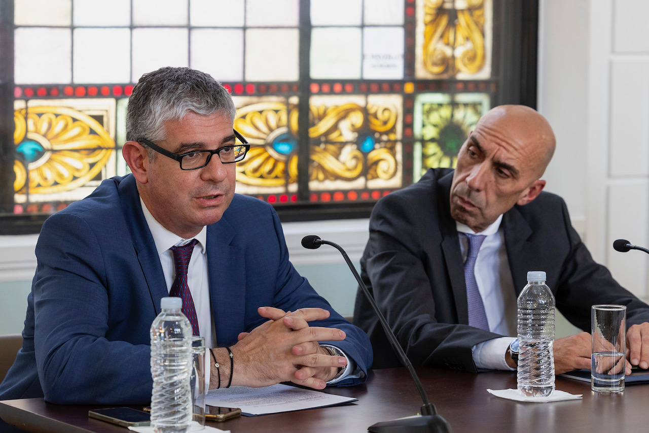 Γιάννης Τσακίρης Γιάννης Μπρατάκος