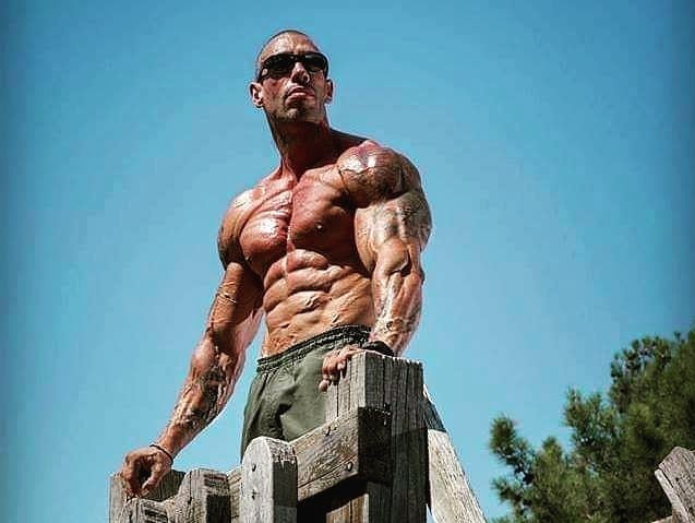 Θεσσαλονίκη: Αποκαλύψεις για την αυτοκτονία του γυμναστή και το πρωτοχρονιάτικο πάρτι – BINTEO