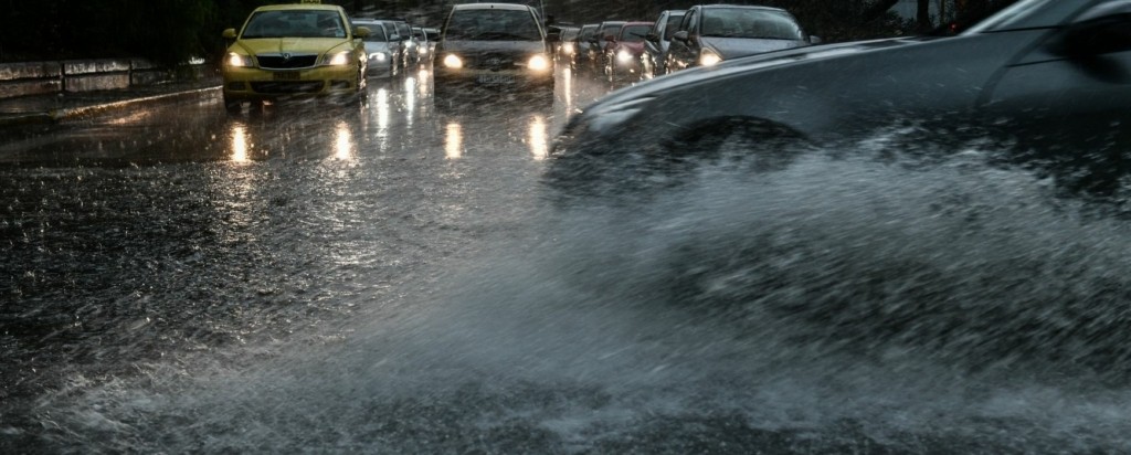 Κακοκαιρία “Genesis”: Πού αναμένονται ισχυρές καταιγίδες σήμερα – Η πρόγνωση για το τριήμερο του Αγίου Πνεύματος