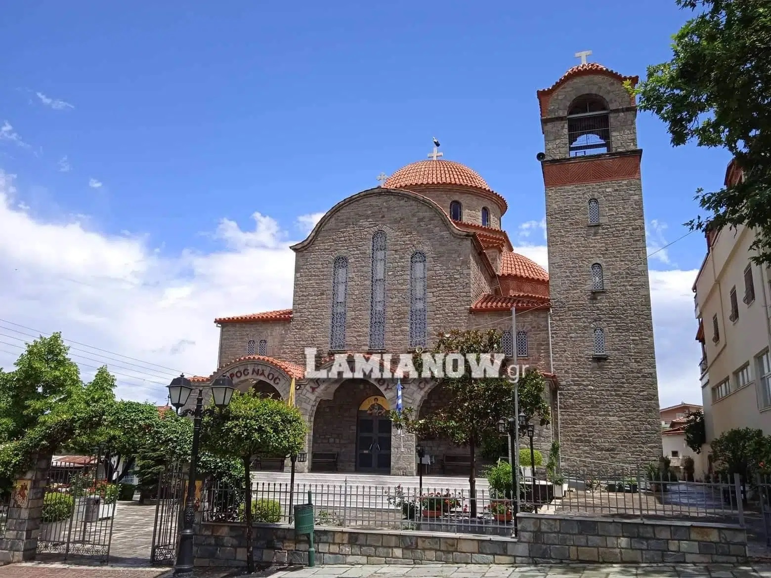 Κακοκαιρία Genesis καμπαναριό κεραυνός