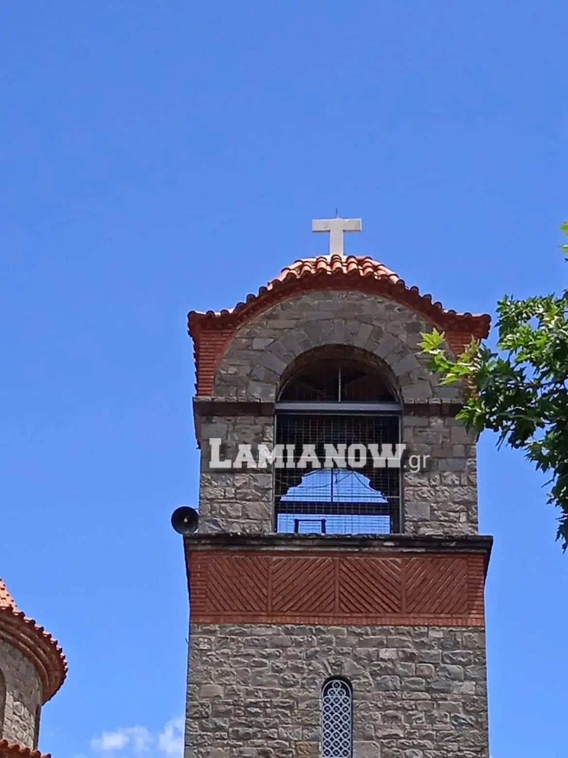 Κακοκαιρία Genesis καμπαναριό κεραυνός