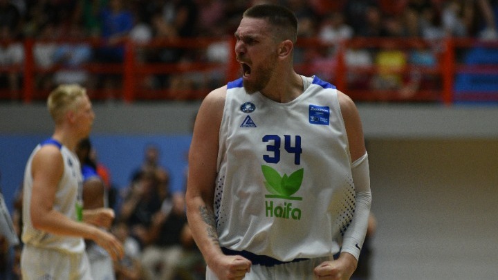 «Ατσάλινη» Λάρισα, ισοφάρισε τον Παναθηναϊκό – Σύρραξη στο φινάλε, εκτός εαυτού ο Βόβορας