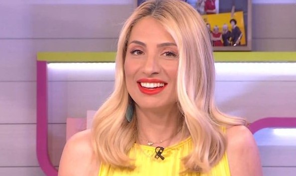 Γενέθλια για την Μαρία Ηλιάκη στον “αέρα” της εκπομπής “Τι Λες Τώρα”