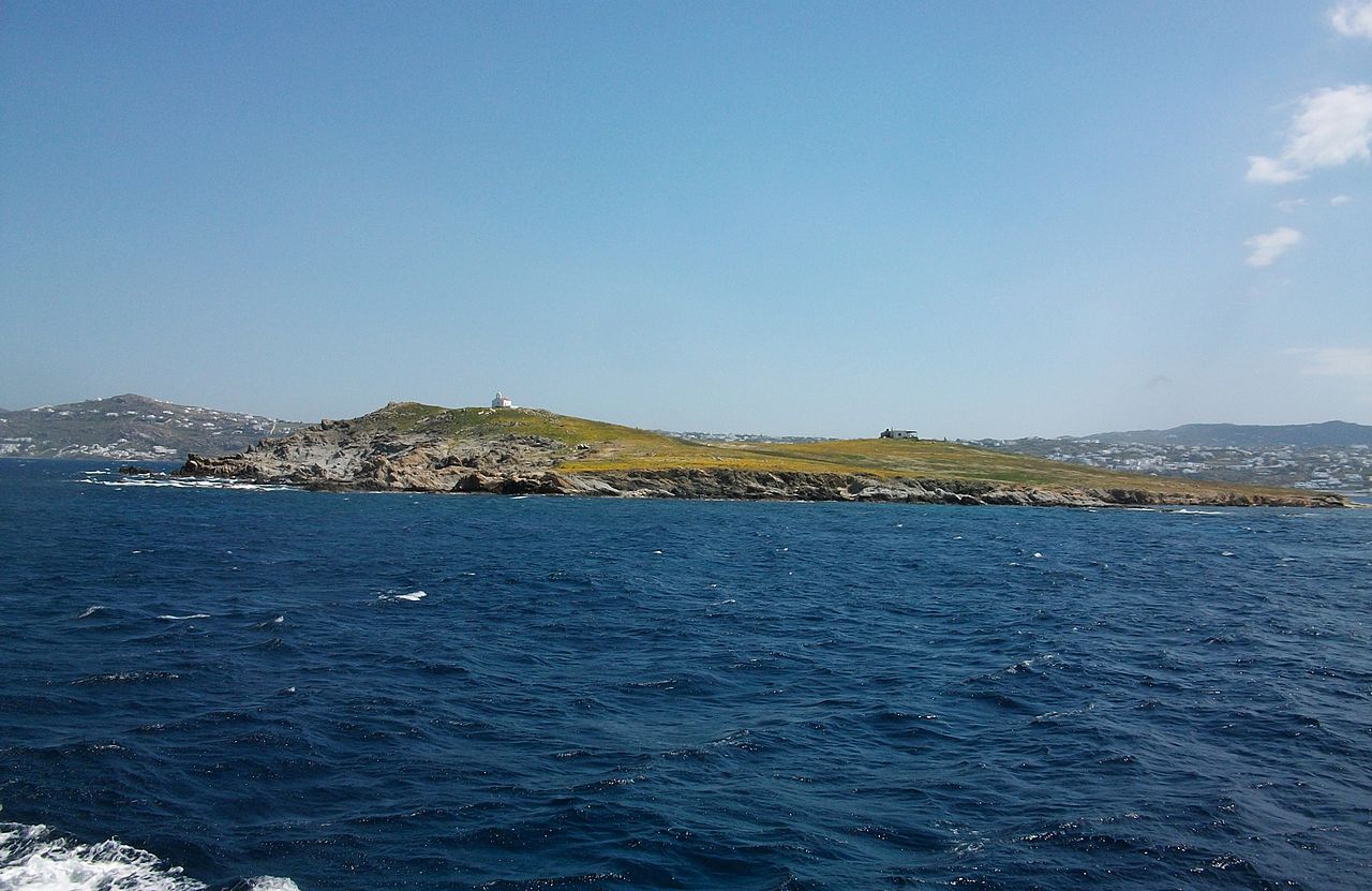 Ναυάγιο με 108 μετανάστες ανοιχτά της Δήλου: Μεγάλη επιχείρηση διάσωσης – Μεταφέρθηκαν στη Μύκονο