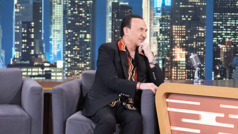 Λευτέρης Πανταζής: Η άγνωστη ιστορία πίσω από το “Γλυκά πονούσε το μαχαίρι” – «Το είπες καλύτερα από τον Τόλη»