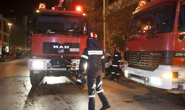 Παλαιό Φάληρο: Έκρηξη σε αντιπροσωπεία αυτοκινήτων – Κάηκαν 3 αυτοκίνητα – ΒΙΝΤΕΟ