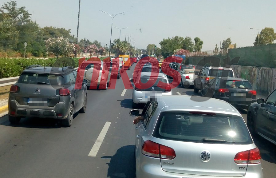 Μποτιλιάρισμα στην παραλιακή – Δείτε LIVE πού έχει κίνηση – ΦΩΤΟ αναγνώστη