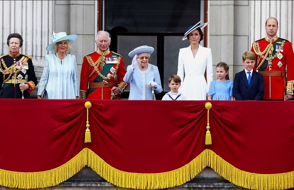 βασίλισσα - Μπάκιγχαμ