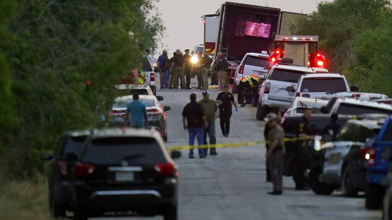 Τραγωδία στις ΗΠΑ: 53 οι μετανάστες που βρέθηκαν νεκροί σε καρότσα φορτηγού