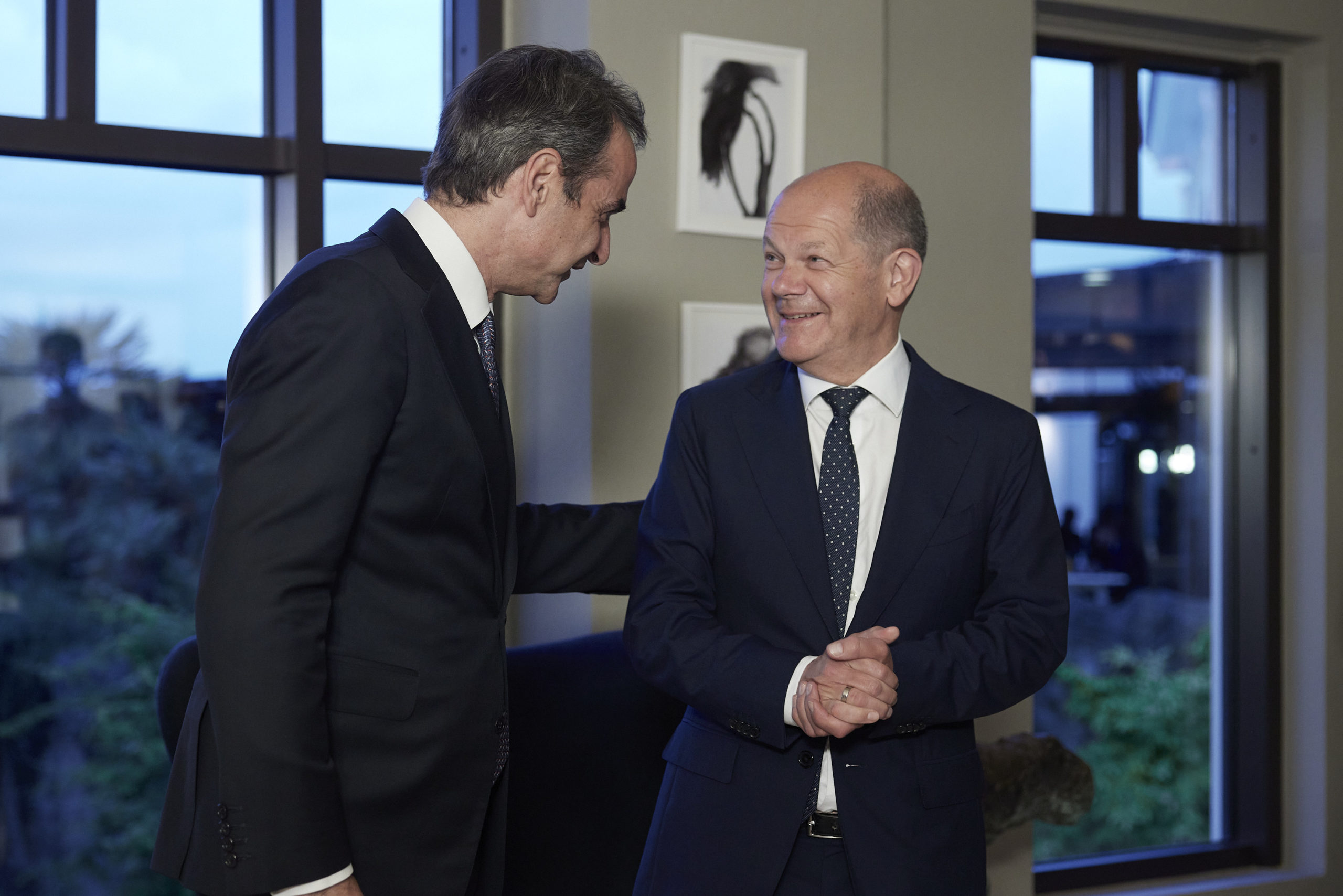 Συνάντηση Μητσοτάκη με Σολτς στη Θεσσαλονίκη