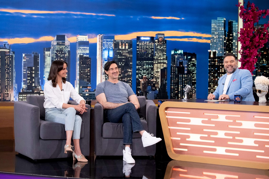 The 2Night Show, Μπουράκ Χακί, Μαντώ Γιαννίκου