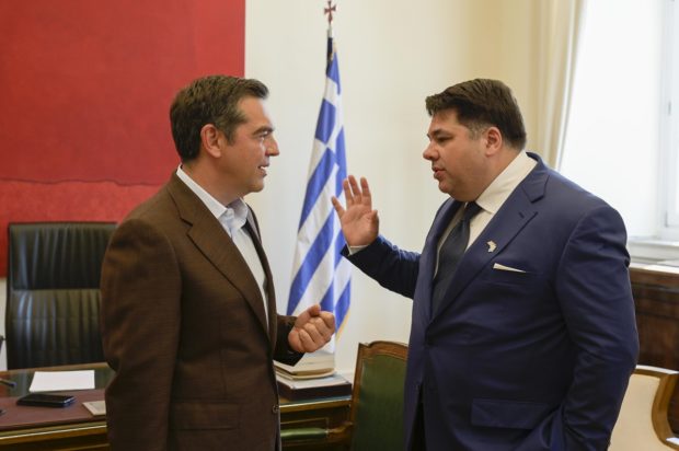 Ο Αλέξης Τσίπρας και ο πρέσβης των ΗΠΑ Τσούνις