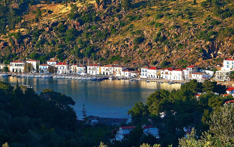 Πόρος: Συνελήφθησαν δύο Τούρκοι – Παρακολουθούσαν με drone στρατιωτικές εγκαταστάσεις