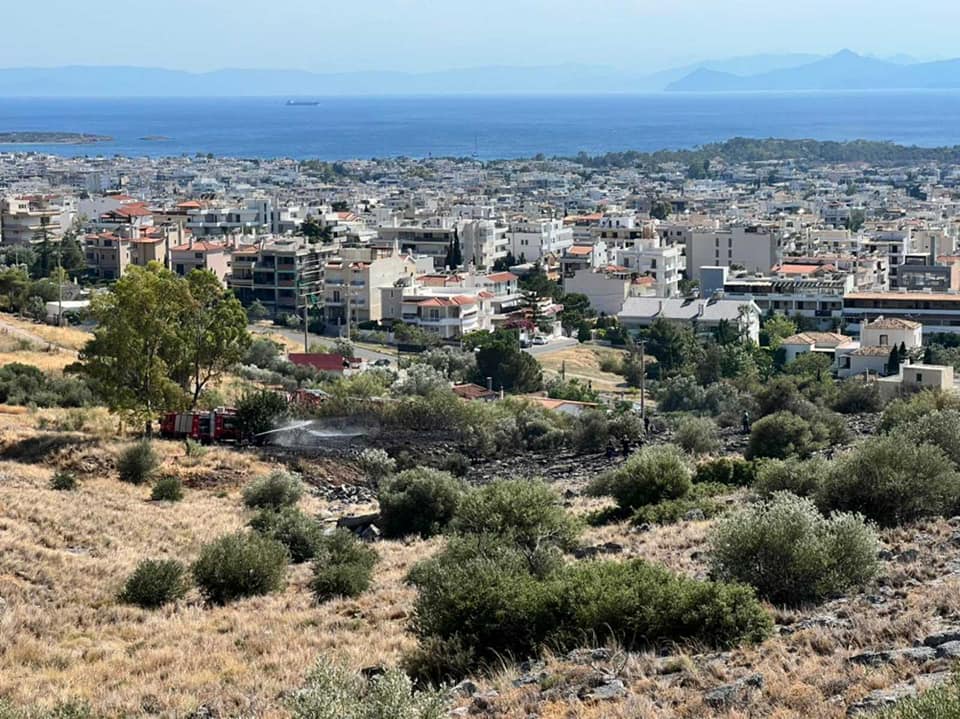 Δήμος Γλυφάδας: «Fake news ότι είναι ακατάλληλες οι παραλίες» – Προσφεύγει στη δικαιοσύνη κατά του ΠΑΚΟΕ