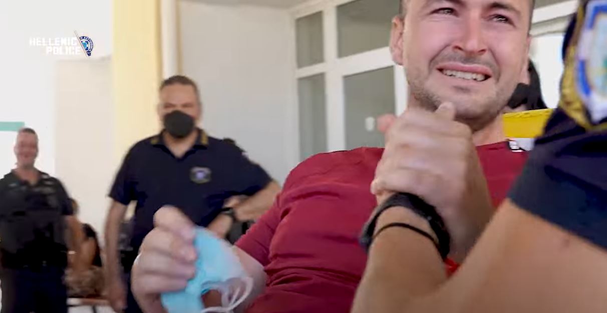 αστυνομικοί τραυματίες Άγιοι Ανάργυροι