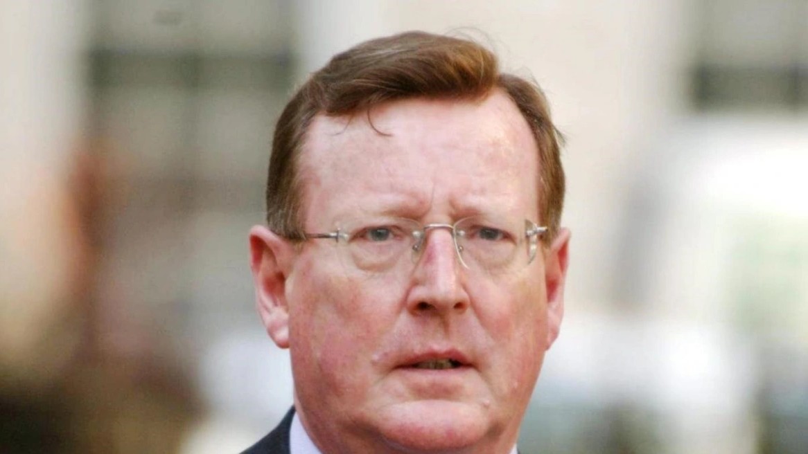 Βρετανία: Απεβίωσε ο Ντέιβιντ Τριμπλ σε ηλικία 77 ετών