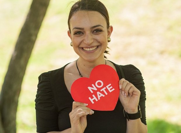 Σαν σήμερα 22 Ιουλίου: Ευρωπαϊκή Ημέρα για τα Θύματα Εγκλημάτων Μίσους