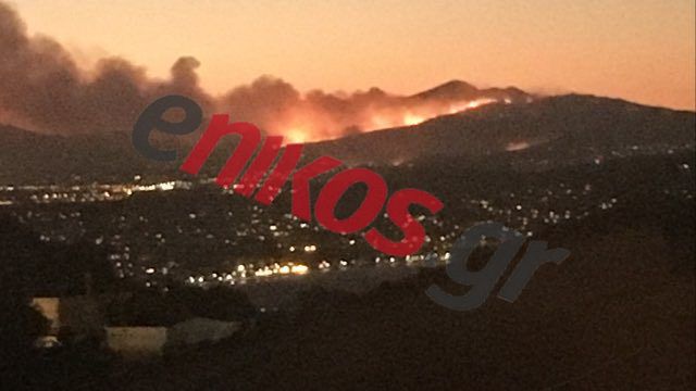 Φωτιά στην Πεντέλη: Έτσι φαίνεται από το Πόρτο Ράφτη – ΦΩΤΟ αναγνώστη