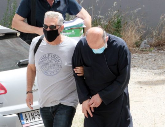 Ιερέας Αγρίνιο