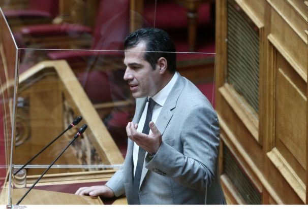 Θάνος Πλεύρης