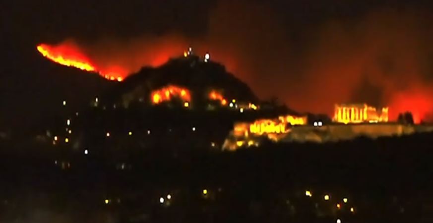 Φωτιά στην Πεντέλη - Ακρόπολη