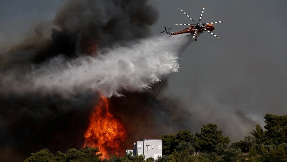 Χωρίς ενεργό μέτωπο σε Πεντέλη, Μέγαρα, Σαλαμίνα – Οι περιοχές με πολύ υψηλό κίνδυνο φωτιάς
