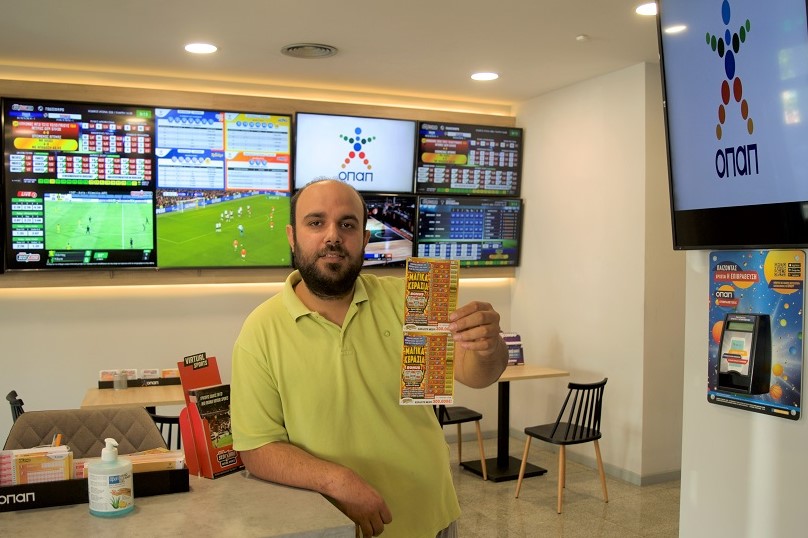 Yπάλληλος του τυχερού καταστήματος ΟΠΑΠ