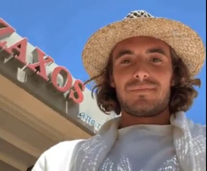 Στέφανος Τσιτσιπάς: Μετά το Ιόνιο για… σουβλάκια στην Βουλιαγμένη