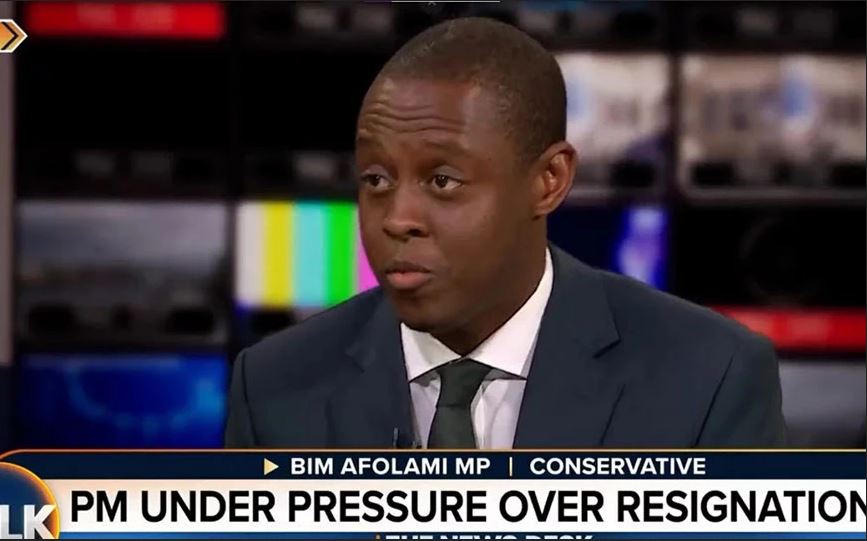 Βρετανία: Παραιτήθηκε και ο αντιπρόεδρος των Συντηρητικών Μπιμ Αφολάμι