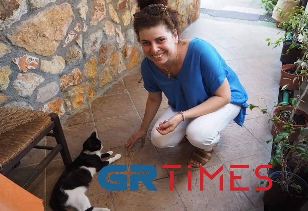 Αιδηψός: Η γάτα που κλώτσησαν έγινε μητέρα