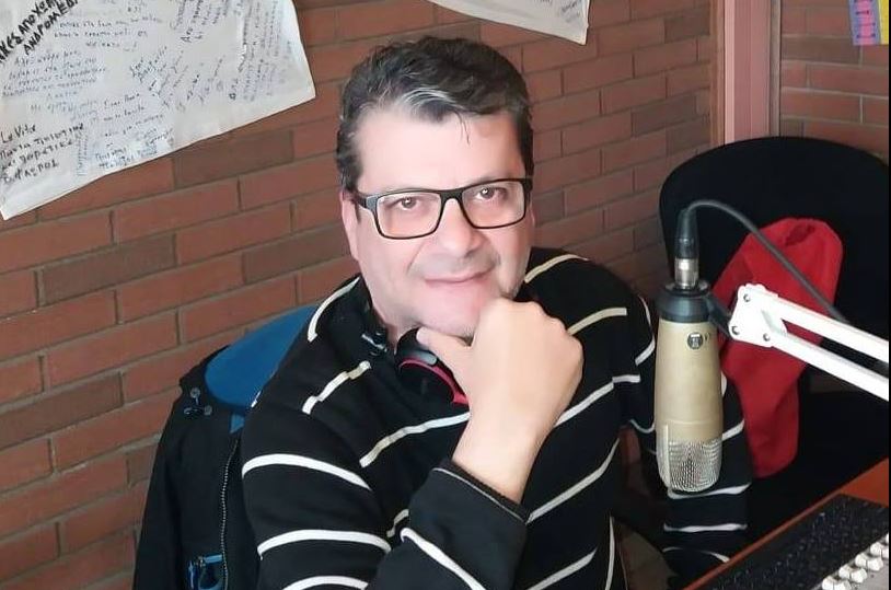 Πέθανε ο δημοσιογράφος Θοδωρής Ακάλεστος