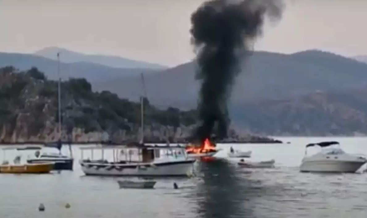 Αργολίδα: Έκρηξη σε σκάφος στο Τολό – Στο νοσοκομείο δύο γυναίκες με εγκαύματα – ΒΙΝΤΕΟ