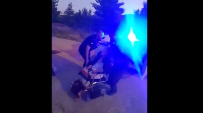 Φωτιά στην Πεντέλη - αστυνομικοί