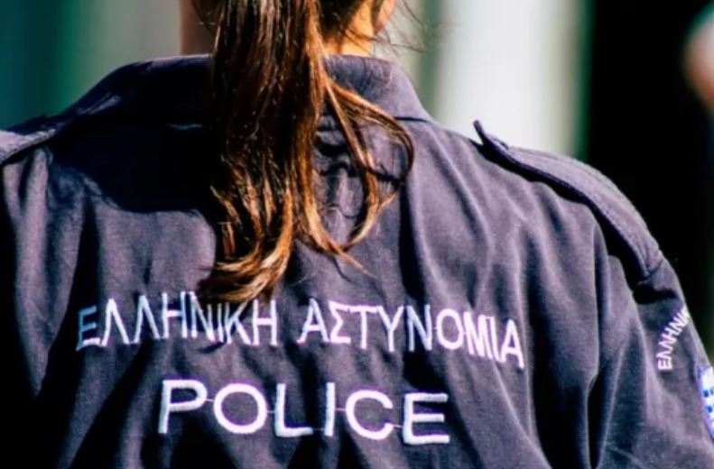 γυναίκα αστυνομικός