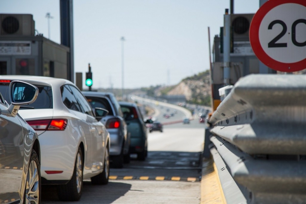 Τροχαίο στην Αττική Οδό – Μεγάλο μποτιλιάρισμα