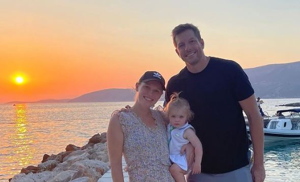 Ντέιβιντ Λι: Οικογενειακές διακοπές στην Ελλάδα για τον πρωταθλητή του NBA – Ξετρελαμένη η σύζυγός του