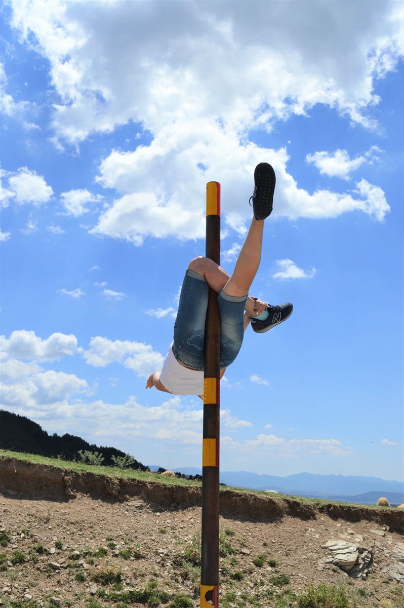 Ελασσόνα - pole dancing