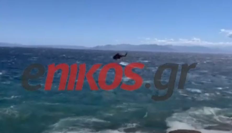 φωτιά στην Πεντέλη- ελικόπτερο