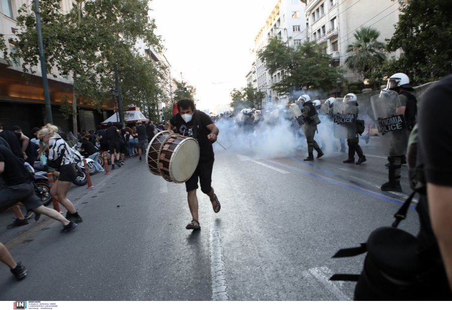 Δίωξη στους τέσσερις συλληφθέντες για τα επεισόδια στην Αθήνα