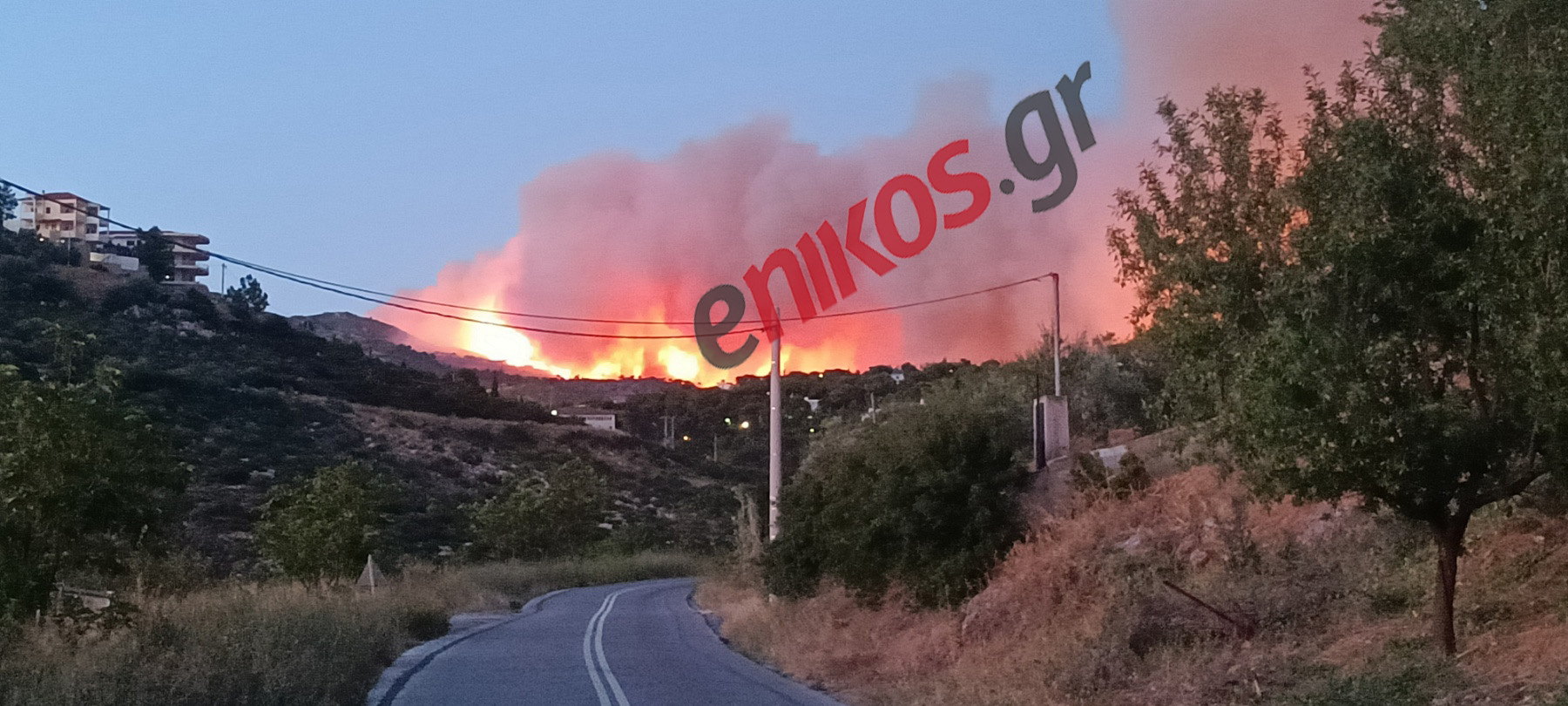 Μεγάλη φωτιά στην Πεντέλη: Στη μάχη και οι Ένοπλες Δυνάμεις
