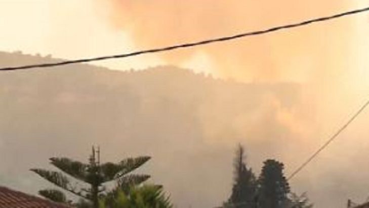 φωτιά Πύργος