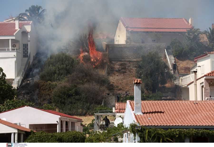 Φωτιά στη Λέσβο