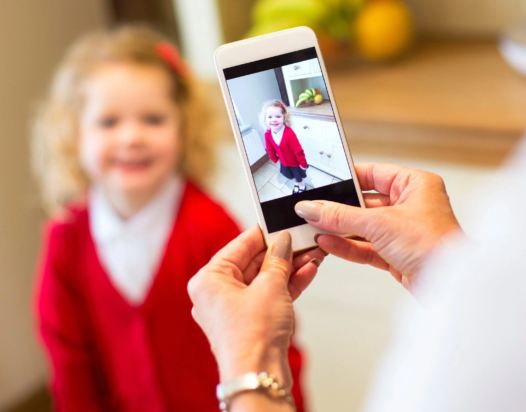 φωτογραφίες παιδιών διαδίκτυο κίνδυνος