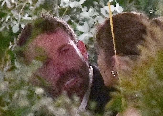 Όταν ο Μπεν Άφλεκ δάκρυσε για την Τζένιφερ Λόπεζ στο Παρίσι